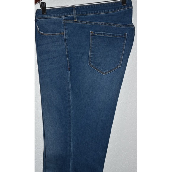 Old Navy Kicker Boot Stretch Jeans Size 22 Mid Rise Soft Blue Denim 5-Pocket - Picture 16 of 16
